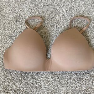 Victoria’s Secret Wireless Bra 34C